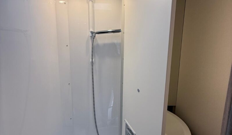 
								BURSTNER LINEO T 700 LETTO NAUTICO PROMO KM0 full									