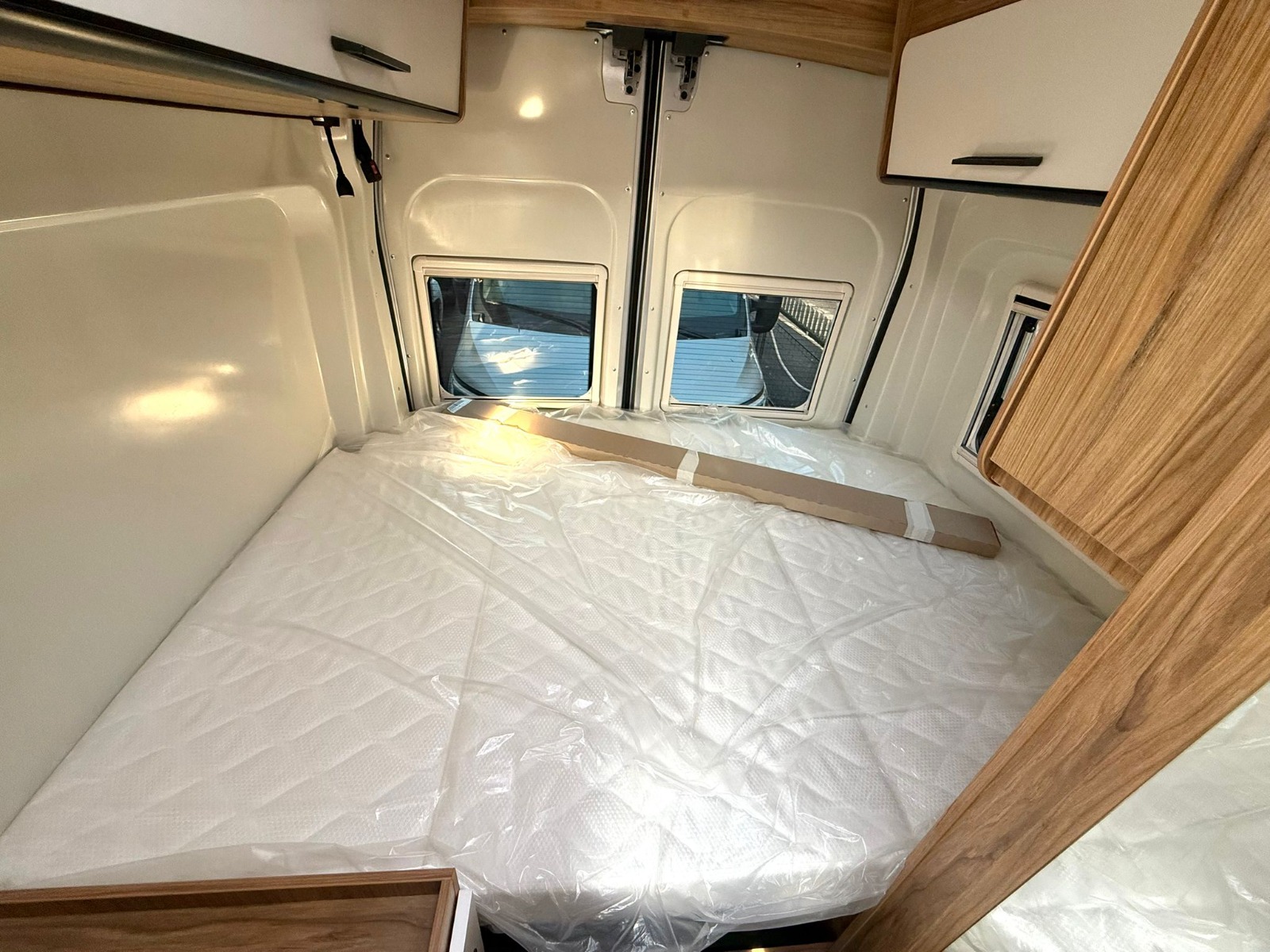 FONT VENDOME FORTY VAN 4X4 ELEGANCE – KM0