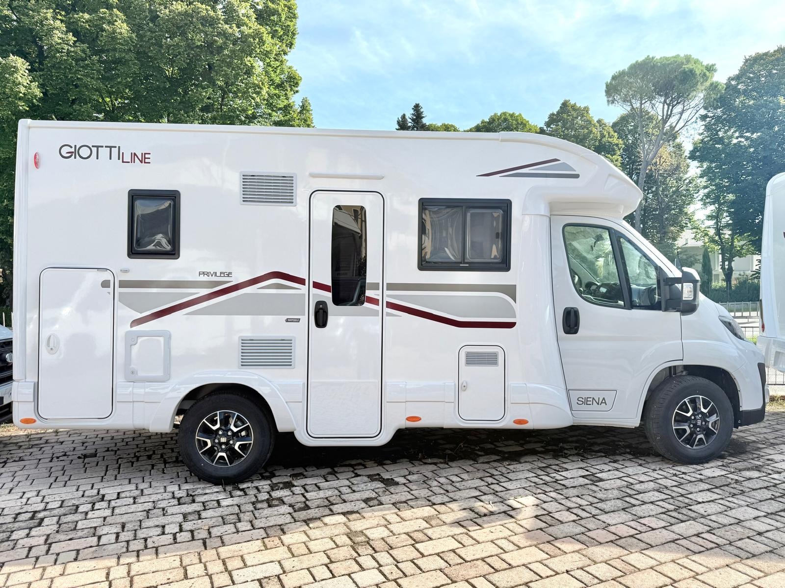 GIOTTILINE SIENA 350 FIAT MY 2026