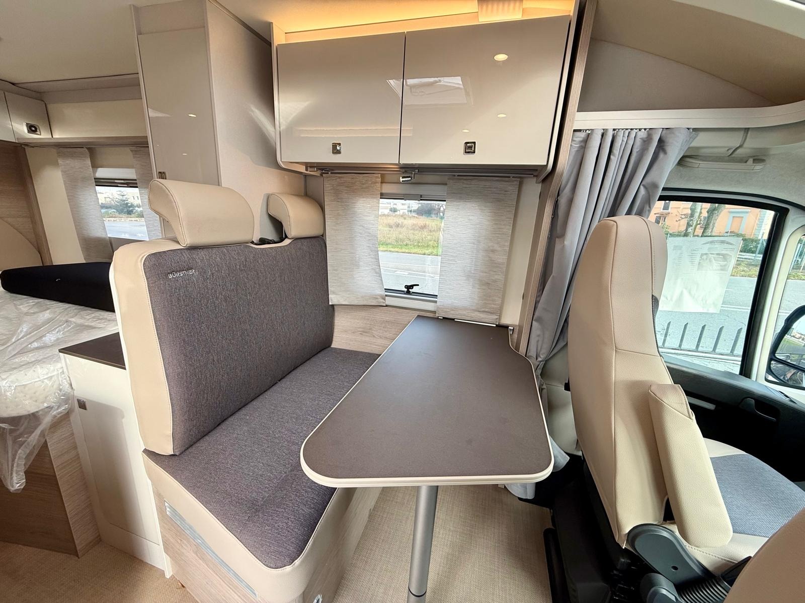 BURSTNER NEXXO VAN T569 LETTO ALLA FRANCESE
