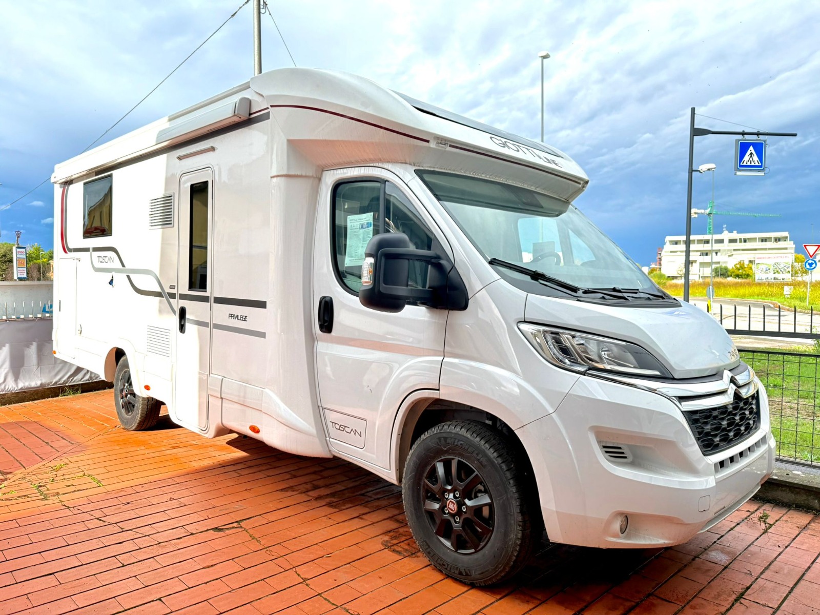 GIOTTILINE TOSCAN 74 NF LETTO NAUTICO