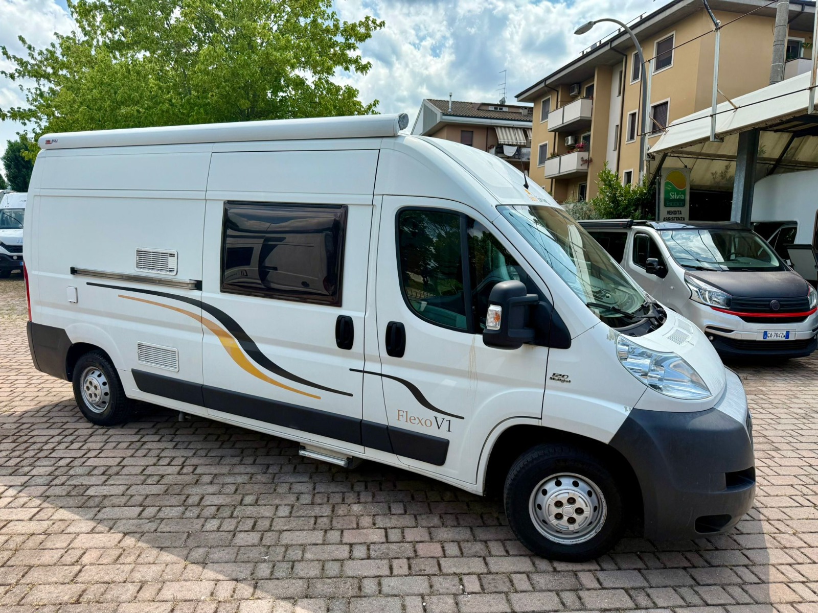 SUNLIVING FLEXO V1 USATO 2011