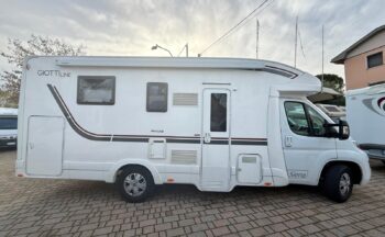 GIOTTILINE SIENA 395 USATO 2021 7,4 M GARAGE GRANDE