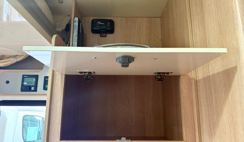 
								GIOTTILINE SIENA 395 USATO 2021 7,4 M GARAGE GRANDE full									