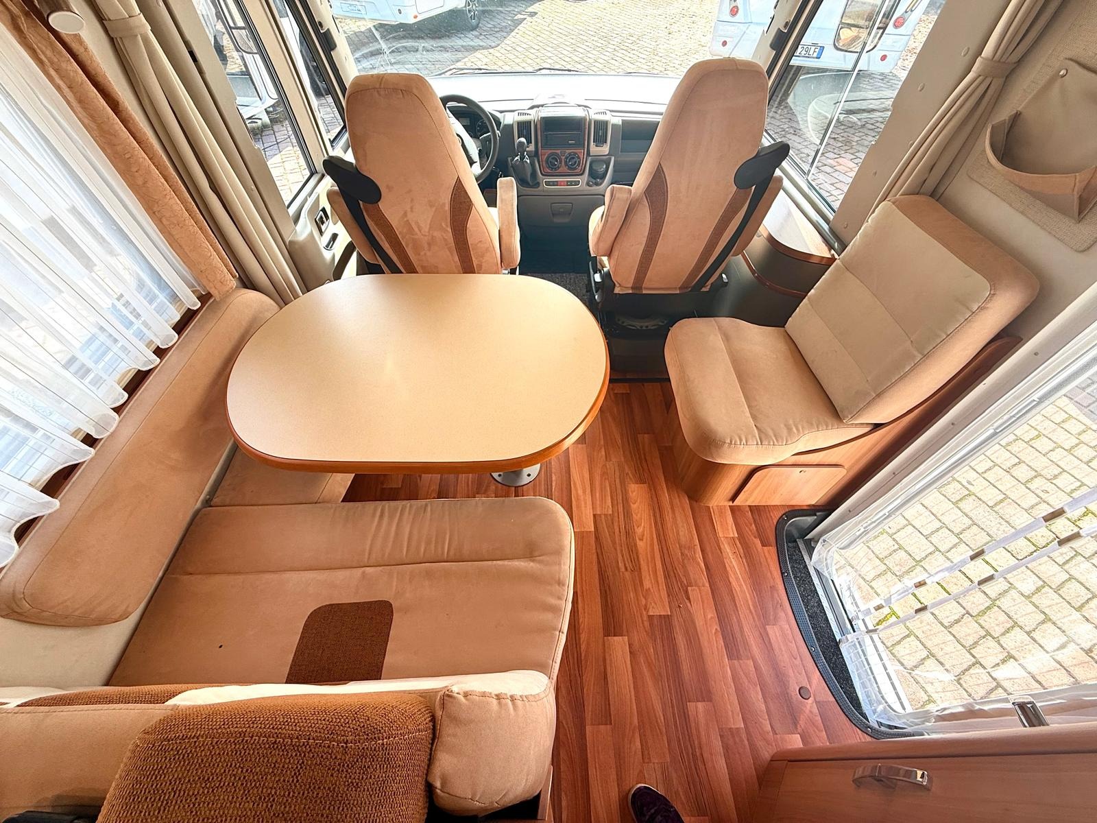 HYMER B KLASSE 614 CL EXCLUSIVE LINE MOTORHOME OTTIME CONDIZIONI