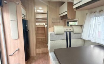 GIOTTILINE SIENA 395 USATO 2021 7,4 M GARAGE GRANDE