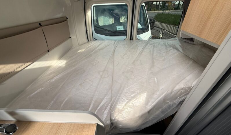 
								FONT VENDOME MASTER VAN XS KM0 full									