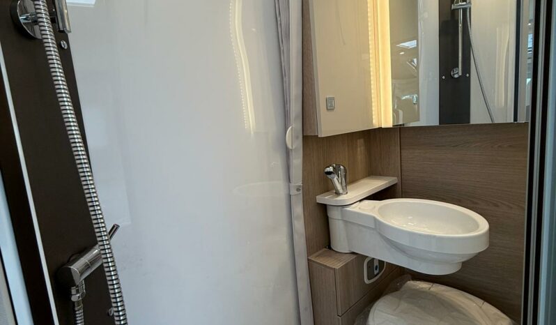 
								BURSTNER NEXXO VAN T569 LETTO ALLA FRANCESE full									