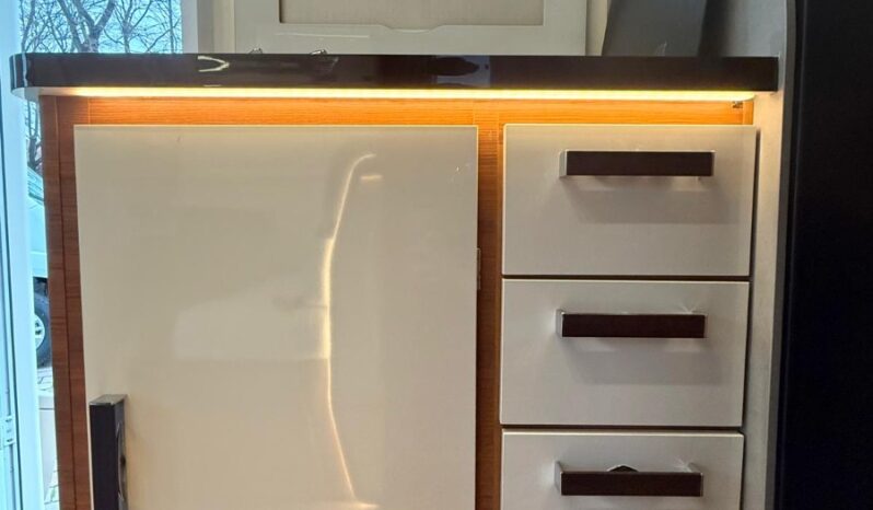 
								ELNAGH BARON 531 ANNO 2022 5,99 M 24.071 KM full									