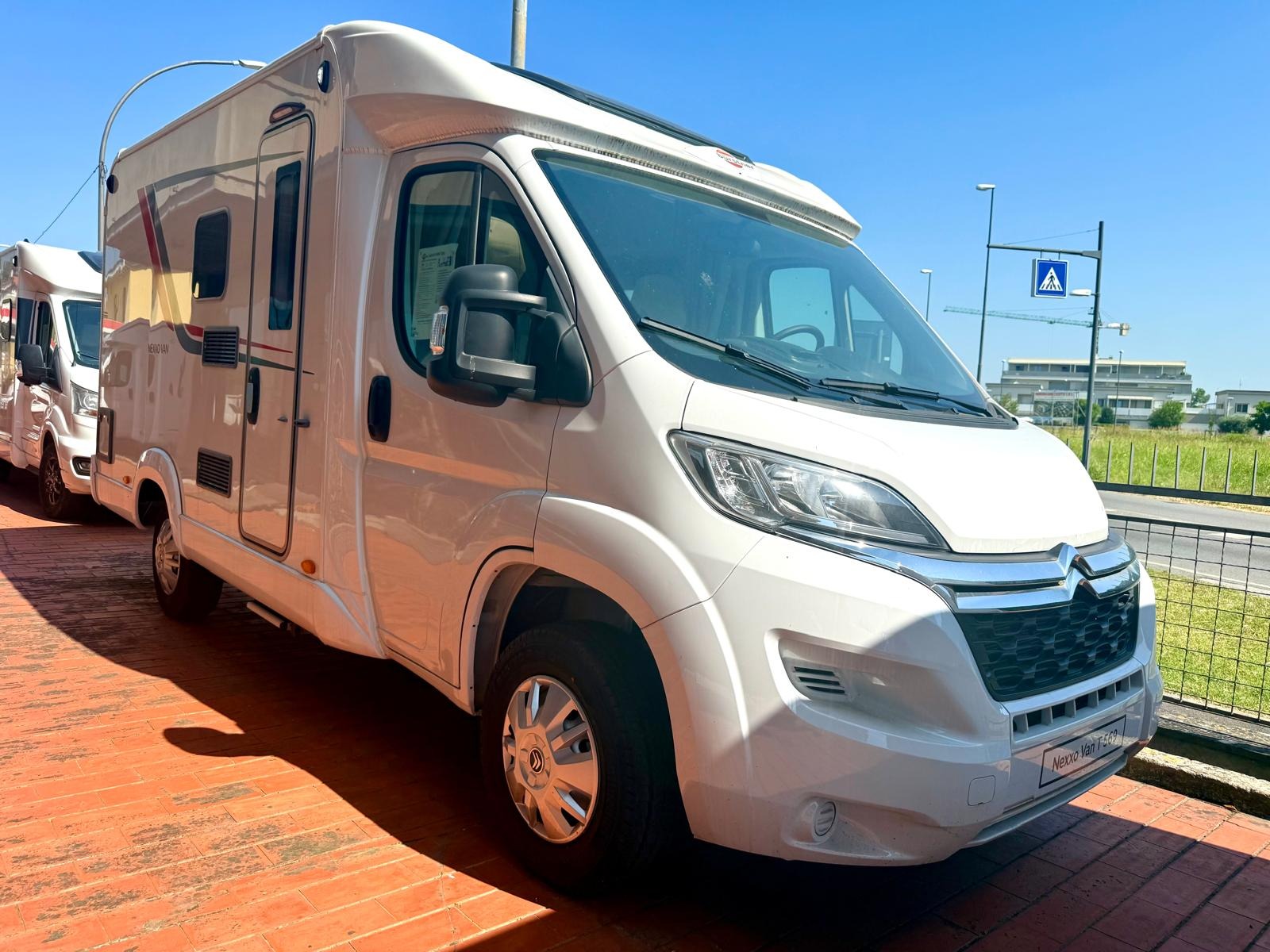 BURSTNER NEXXO VAN T569 LETTO ALLA FRANCESE