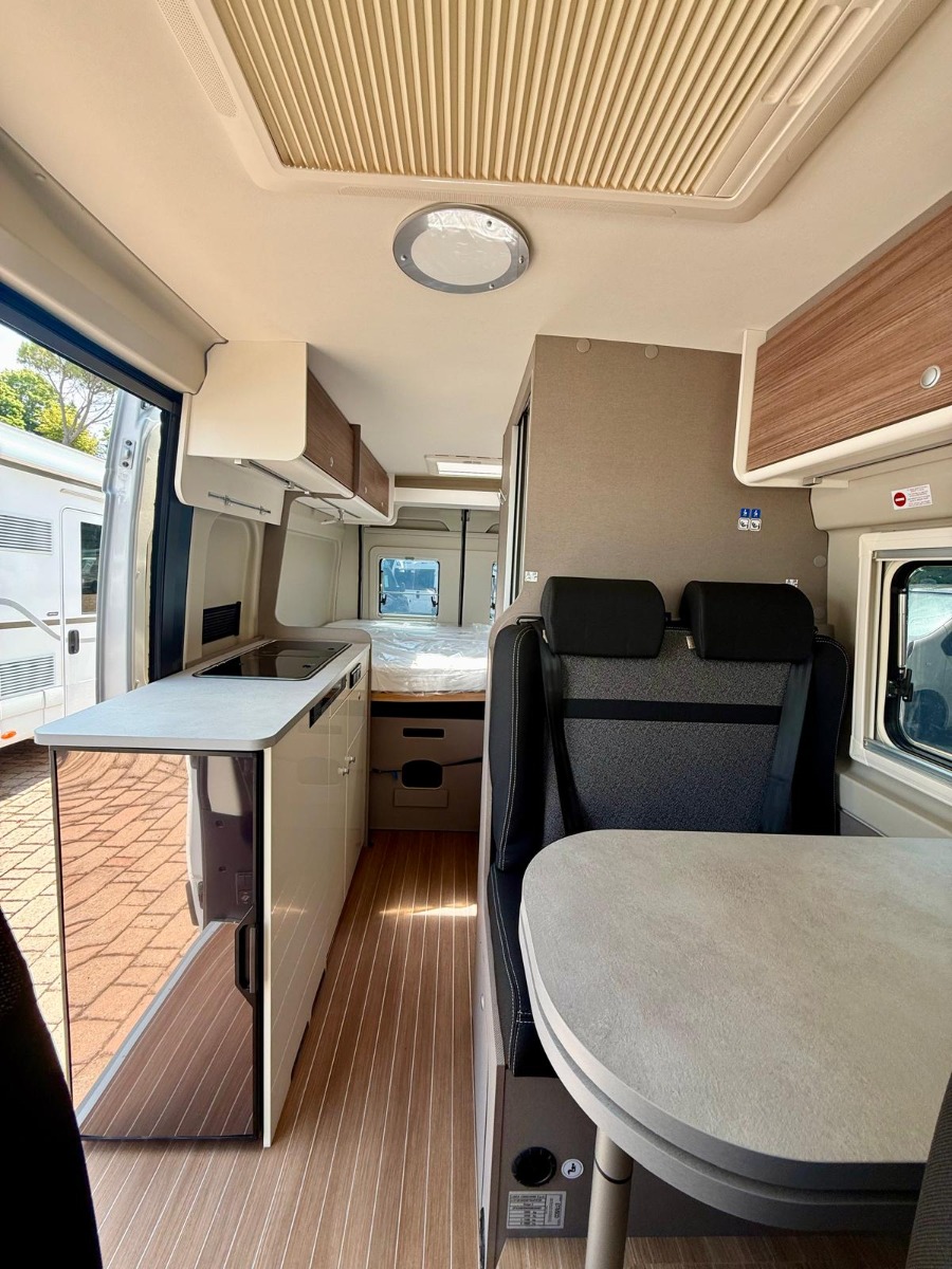 ETRUSCO CV 600 DB+ 5,99 M LETTO MAXI BAGNO VARIO