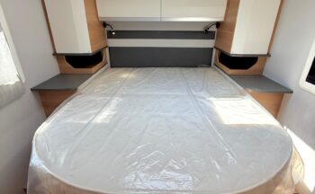 GIOTTILINE TOSCAN 74 NF LETTO NAUTICO E LETTO BASCULANTE