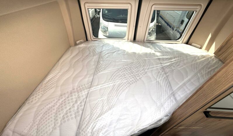 
								FONT VENDOME HORIZON 107 5,4 M CAMBIO AUTOMATICO full									