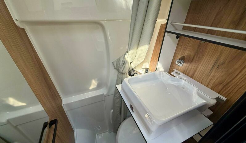 
								FONT VENDOME HORIZON 107 5,4 M CAMBIO AUTOMATICO full									