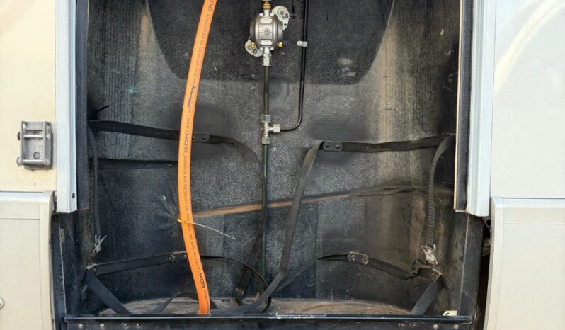 
								MOTORHOME HYMER S 800 – PATENTE C – 8 METRI full									