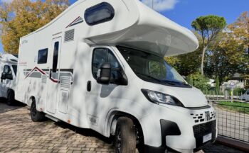 GIOTTILINE SIENA 440 5 POSTI VIAGGIO 6 POSTI LETTO