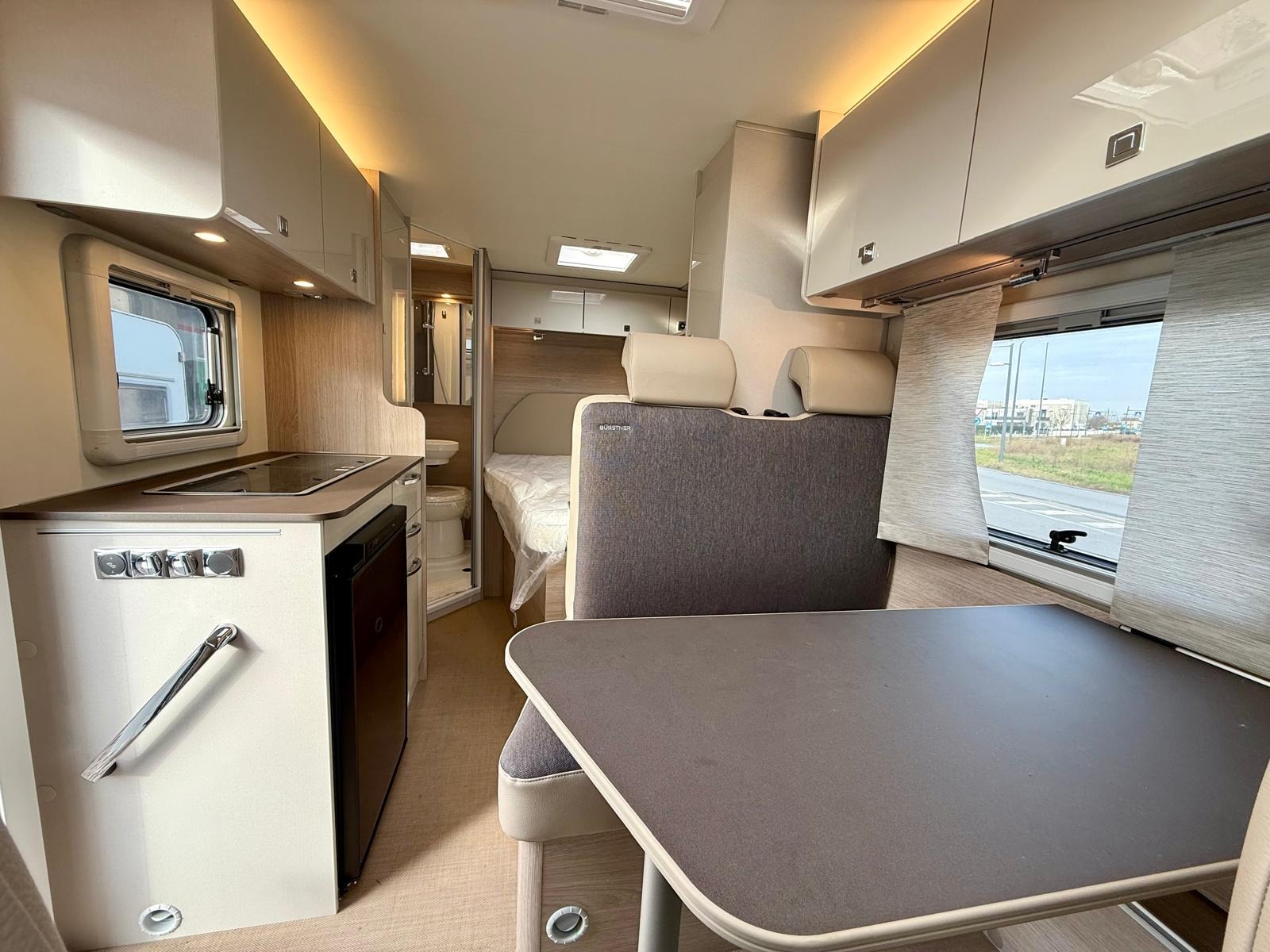 BURSTNER NEXXO VAN T569 LETTO ALLA FRANCESE