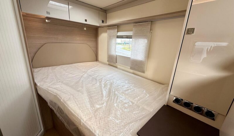 
								BURSTNER NEXXO VAN T569 LETTO ALLA FRANCESE full									