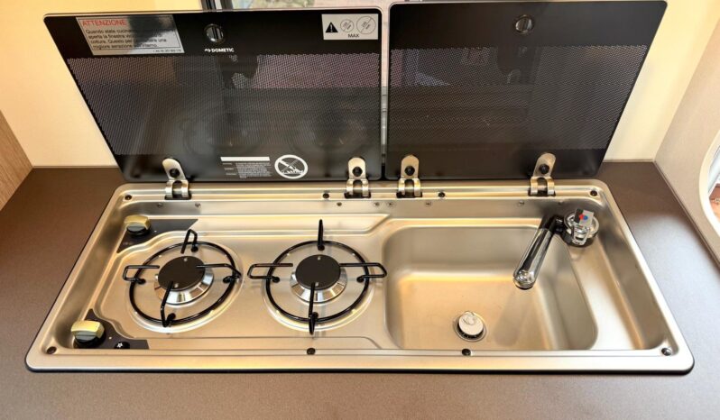 
								BURSTNER LINEO T 700 LETTO CENTRALE PROMO 6,99 M full									