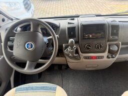 ADRIA CORAL A 640 SK USATO 2007 68000 KM pieno