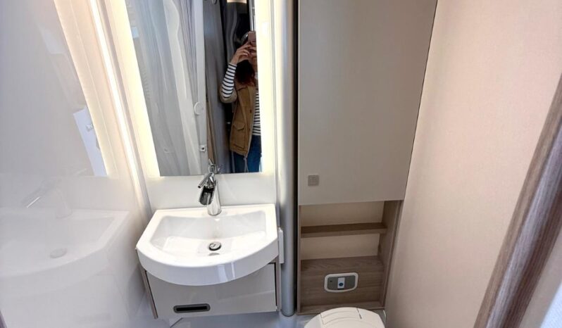 
								BURSTNER LINEO T 700 LETTO CENTRALE PROMO 6,99 M full									