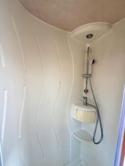 ADRIA CORAL A 640 SK USATO 2007 68000 KM pieno