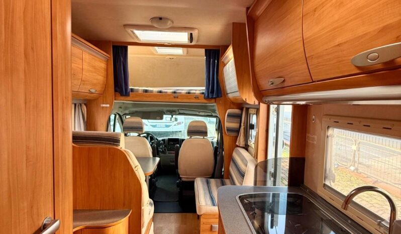 ADRIA CORAL A 640 SK USATO 2007 68000 KM pieno