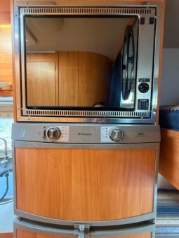 ADRIA CORAL A 640 SK USATO 2007 68000 KM pieno