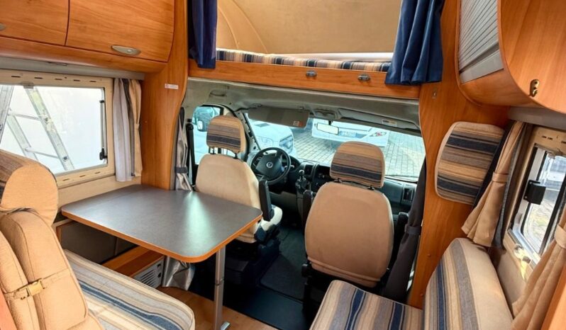 ADRIA CORAL A 640 SK USATO 2007 68000 KM pieno