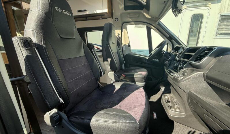 
								FONT VENDOME HORIZON 107 5,4 M CAMBIO AUTOMATICO full									