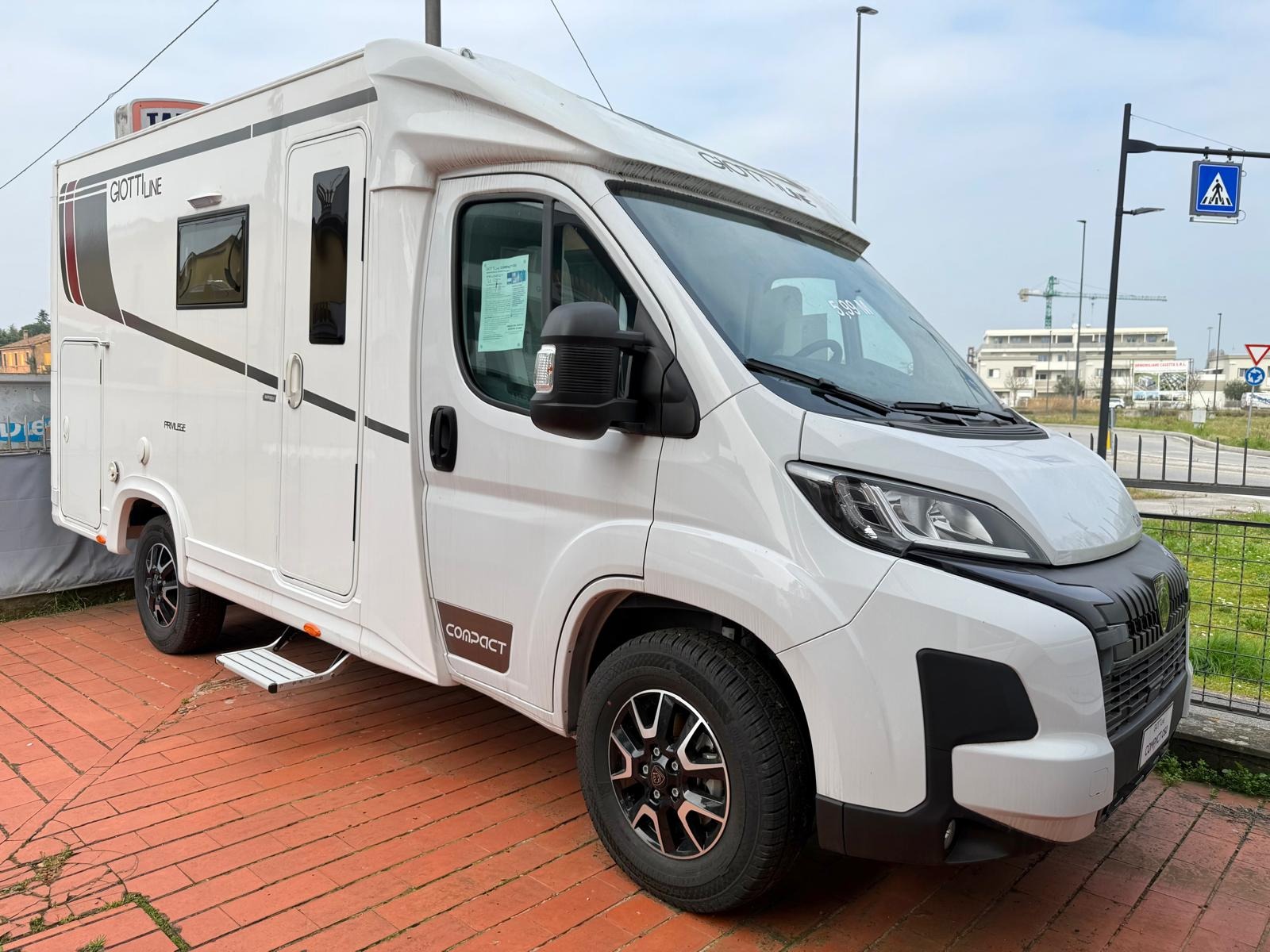 GIOTTILINE COMPACT C60|5,99 M|BAGNO VARIO