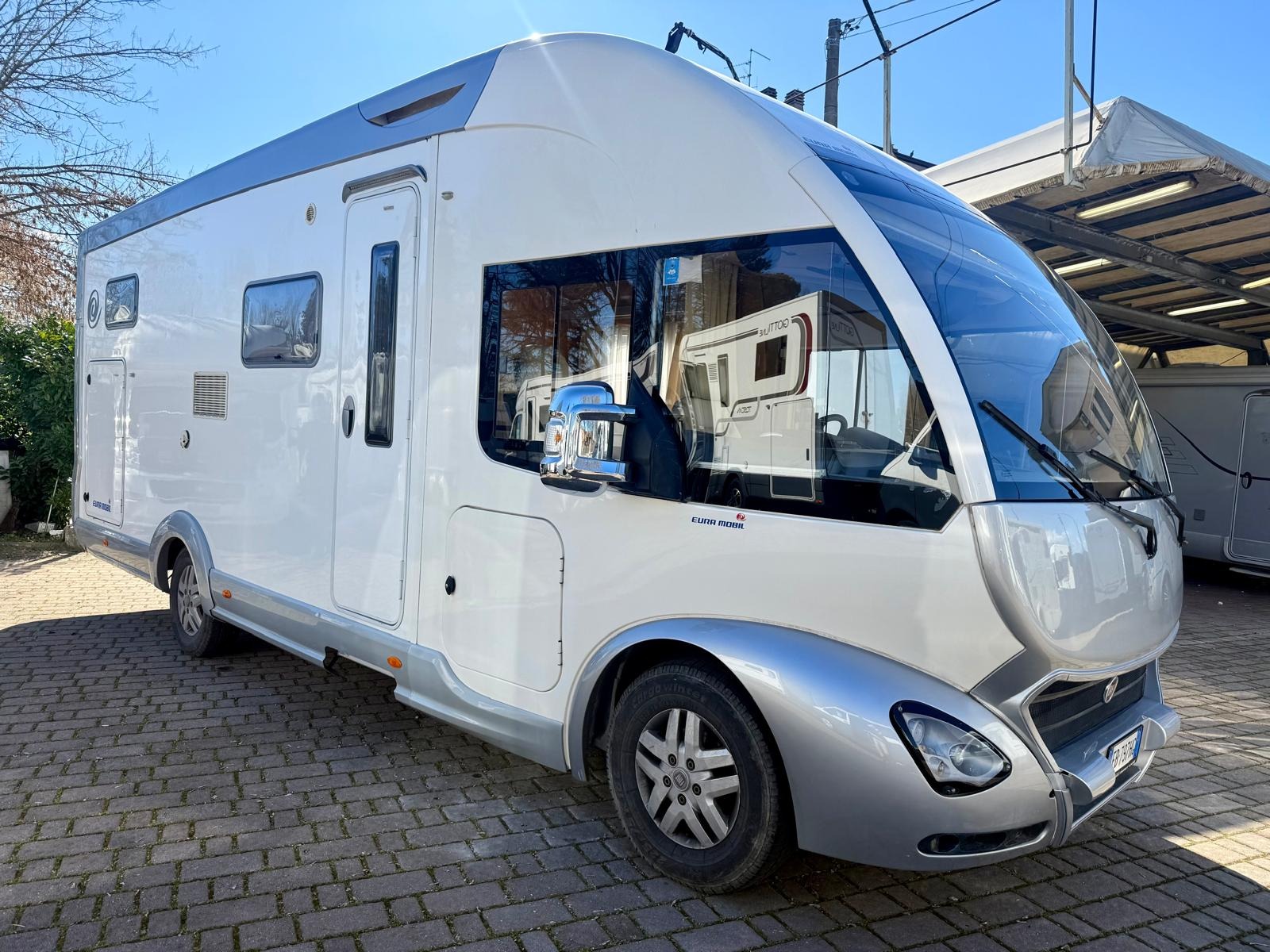 EURA MOBIL TERRESTRA I 700 EB ANNO 2010