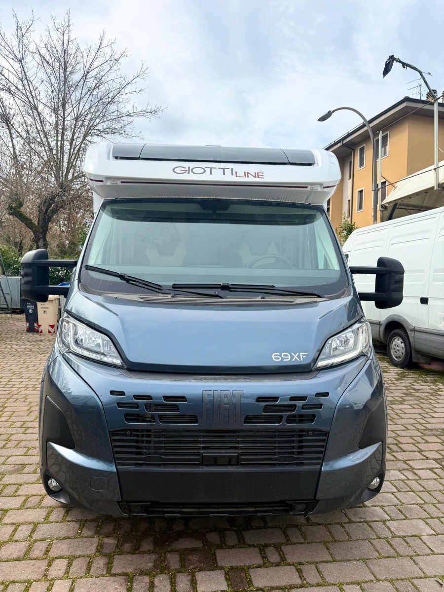 GIOTTILINE TOSCAN 69XF|DINETTE FACE TO FACE E BASCULANTE