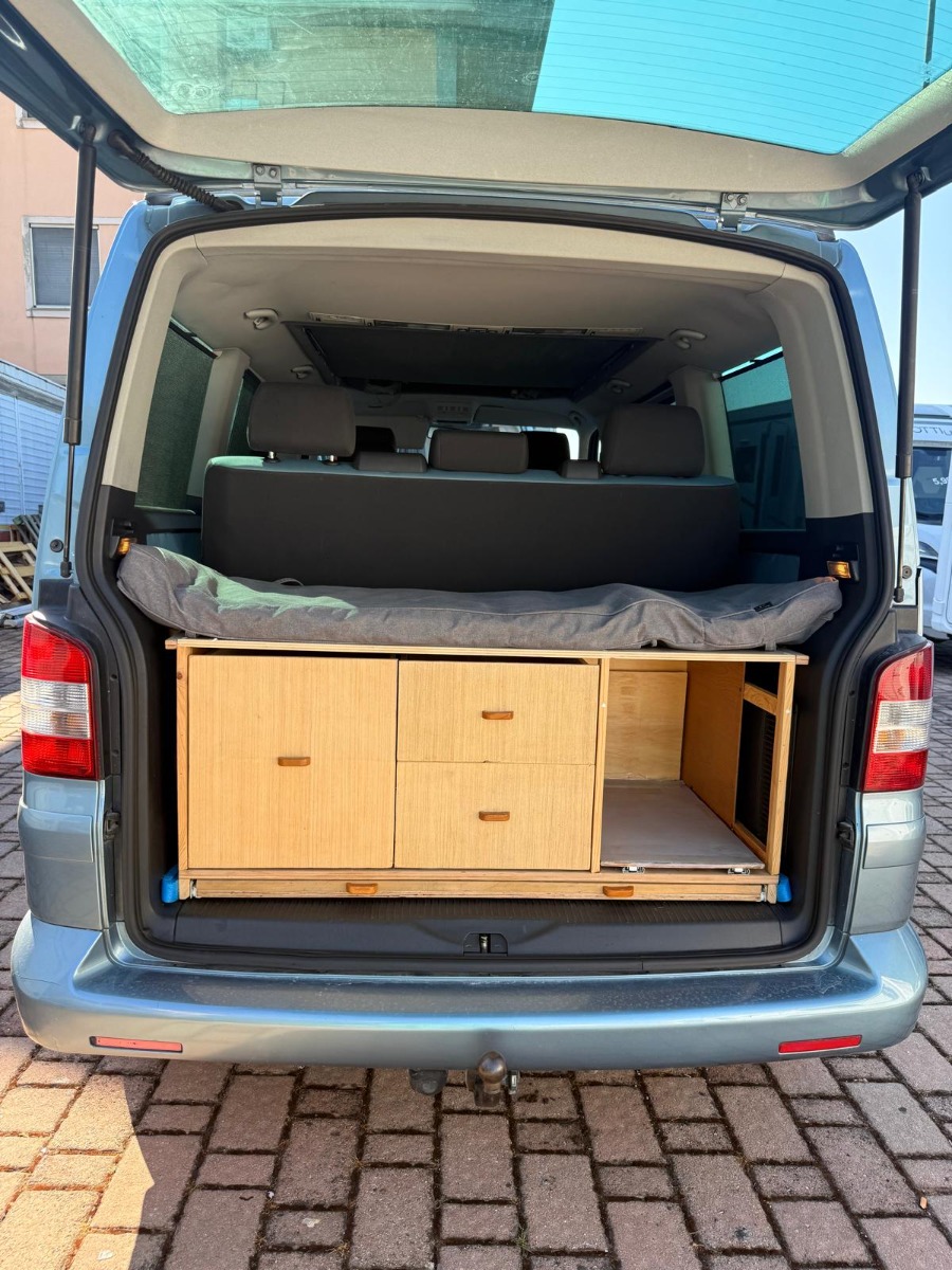 MULTIVAN VOLKSWAGEN ATLANTIS T5