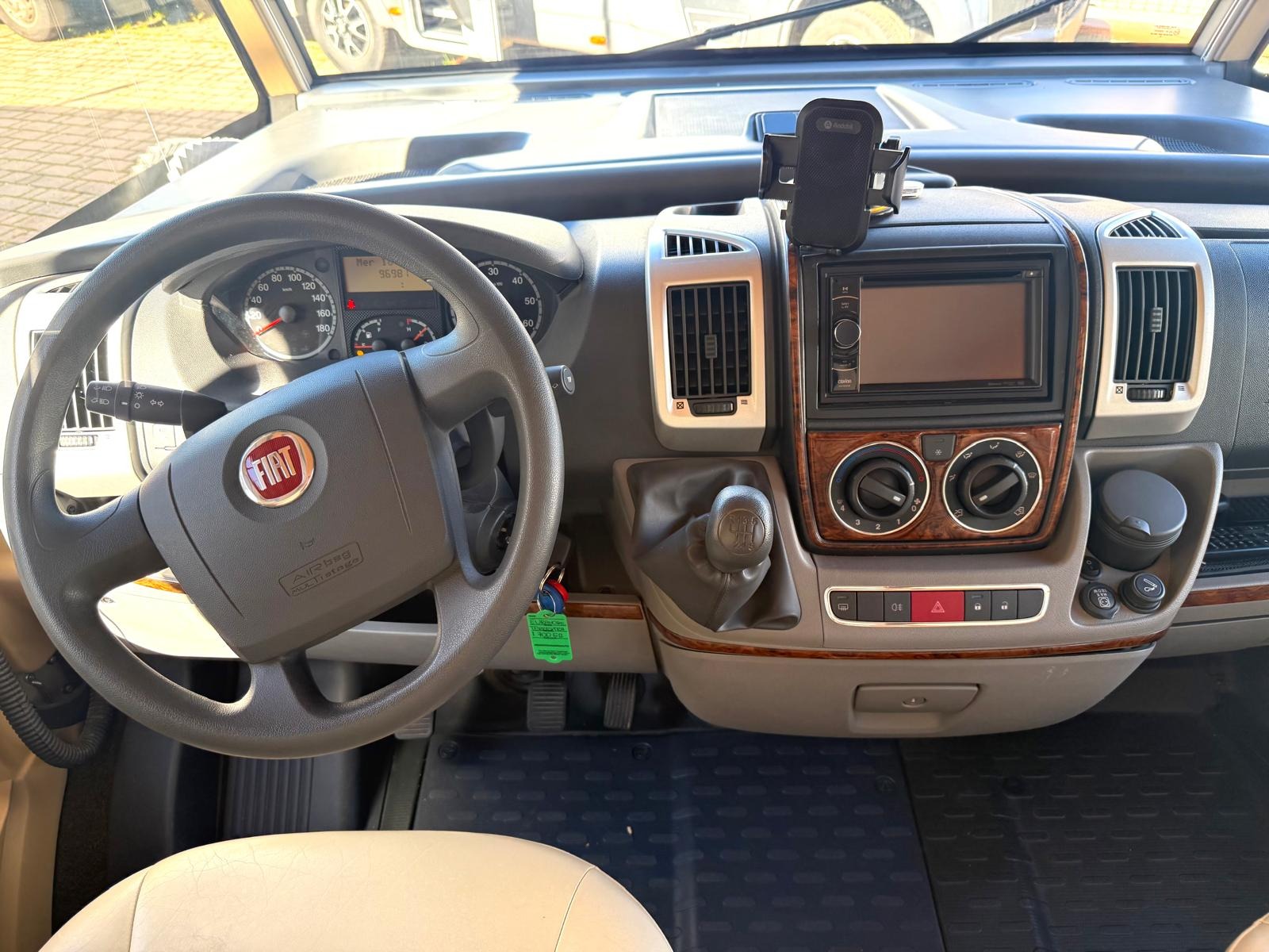 EURA MOBIL TERRESTRA I 700 EB ANNO 2010