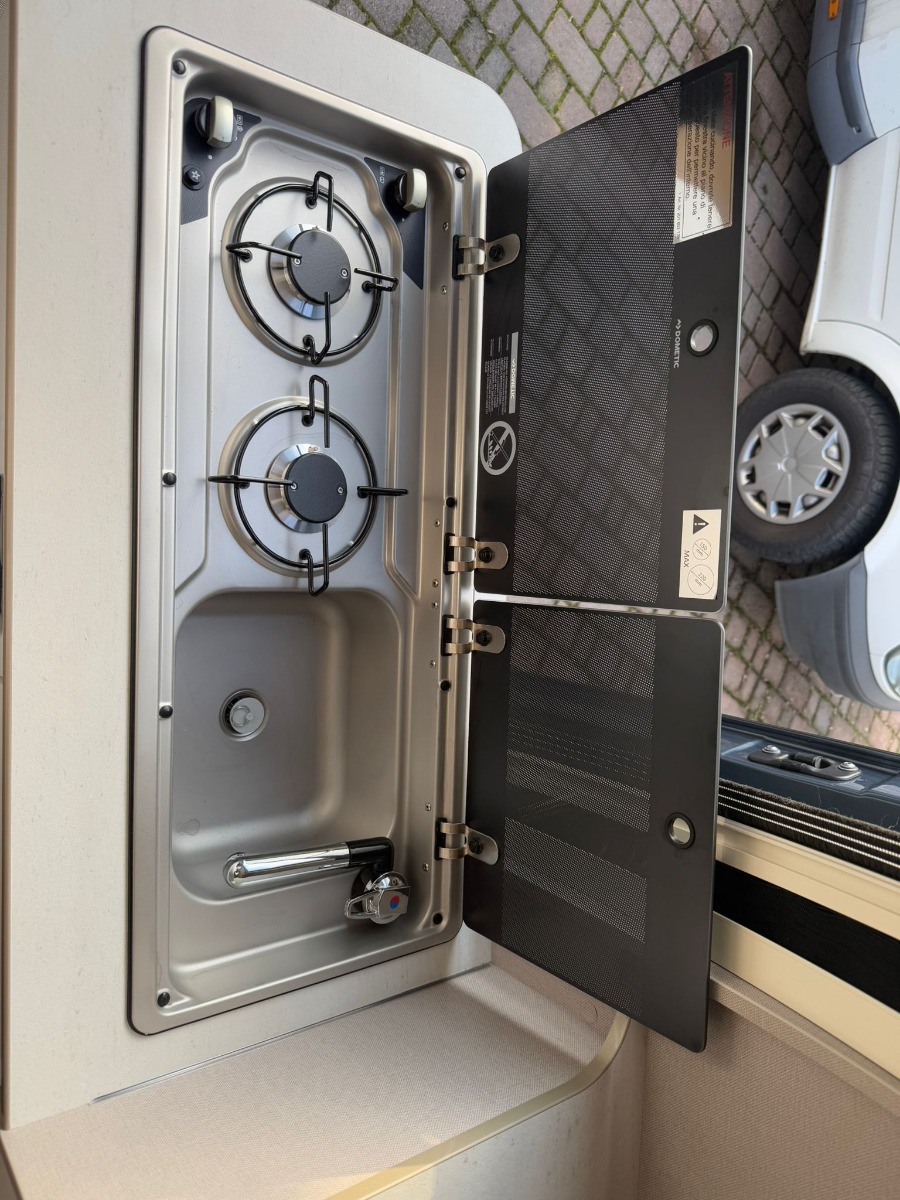 BURSTNER DELFIN C 621 LIMITED PROMO KM0 LETTI GEMELLI