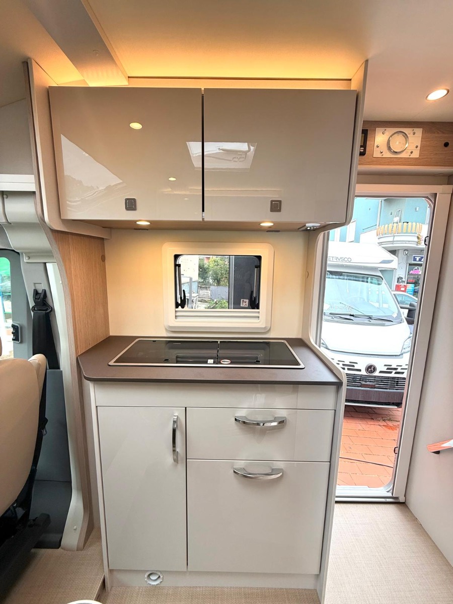 BURSTNER LINEO T 700|6,99 M|LETTO NAUTICO