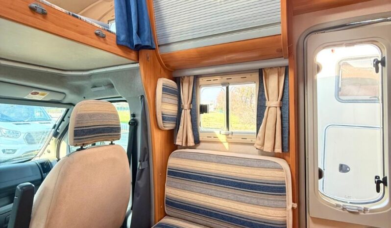 
								ADRIA CORAL A 640 SK USATO 2007 68000 KM full									