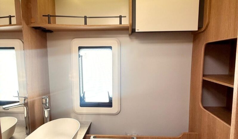 
								GIOTTILINE TOSCAN 69XF|DINETTE FACE TO FACE E BASCULANTE full									