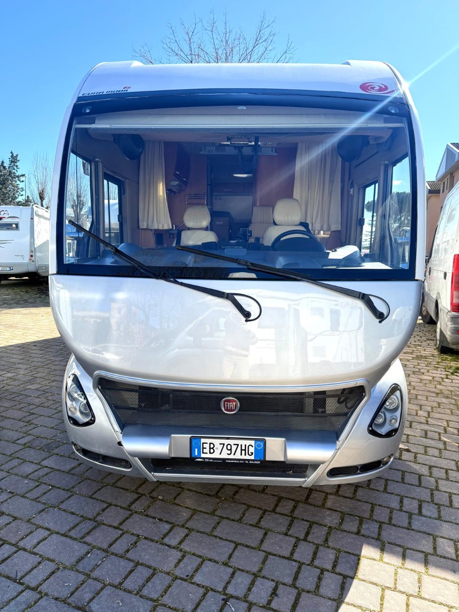 EURA MOBIL TERRESTRA I 700 EB ANNO 2010