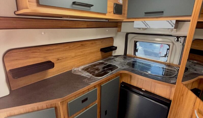 
								FONT VENDOME HORIZON H100 LUNGO 5,4 METRI full									