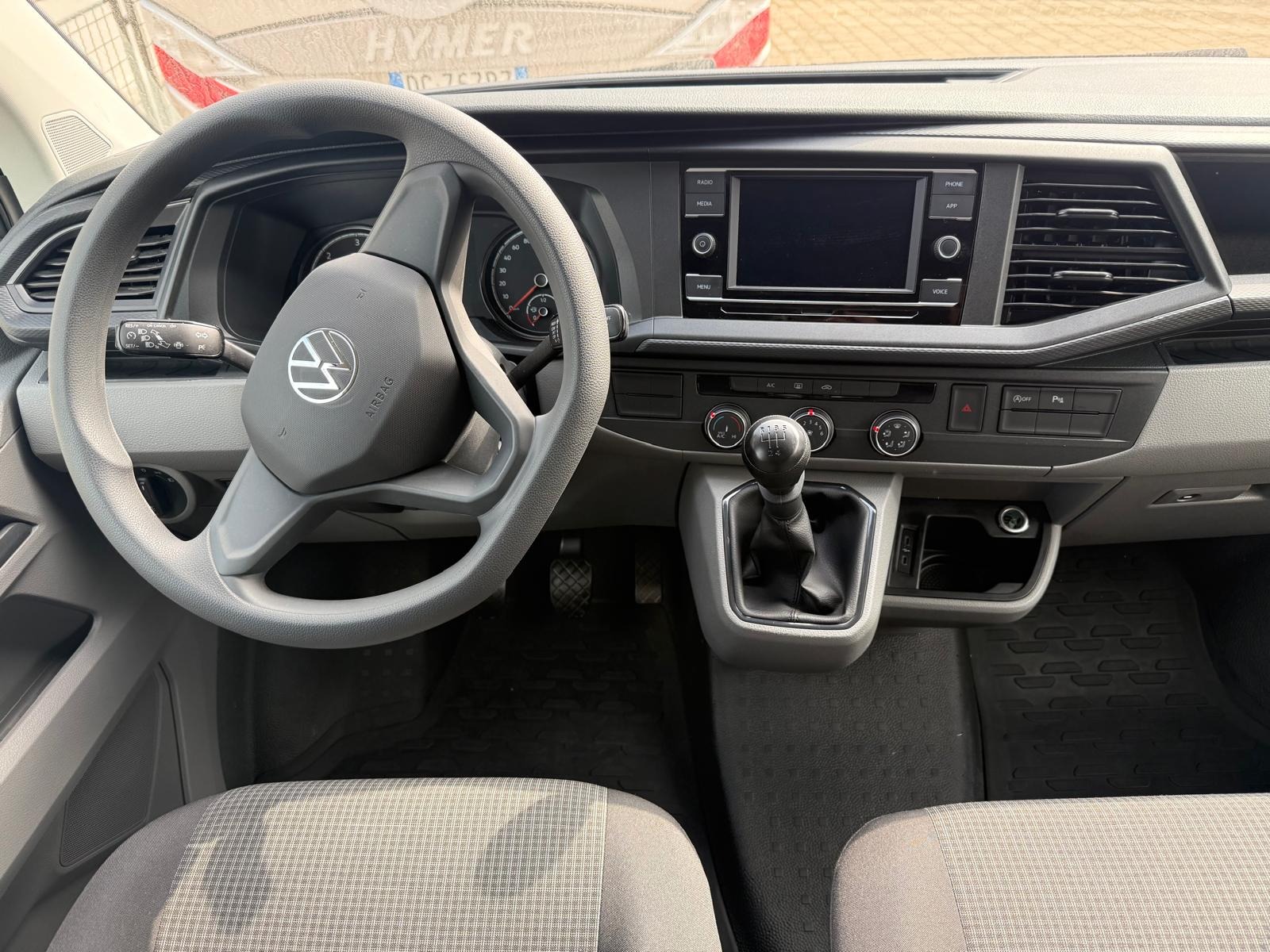 VOLKSWAGEN TRANSPORTER V TEK 4,90 M LUNGHEZZA