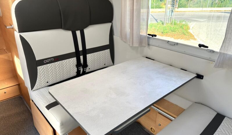 
								GIOTTILINE SIENA 440 5 POSTI VIAGGIO 6 POSTI LETTO full									