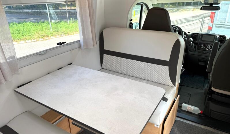 
								GIOTTILINE SIENA 440 5 POSTI VIAGGIO 6 POSTI LETTO full									