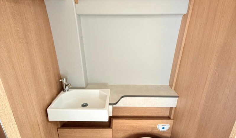 
								GIOTTILINE GIOTTIVAN 60T |5,99 M|BAGNO E DOCCIA SEPARATI full									