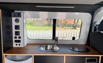 VOLKSWAGEN TRANSPORTER V TEK 4,90 M LUNGHEZZA