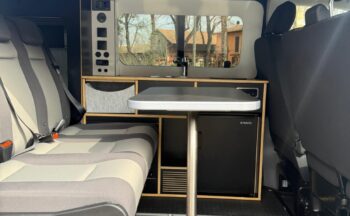 VOLKSWAGEN TRANSPORTER V TEK 4,90 M LUNGHEZZA